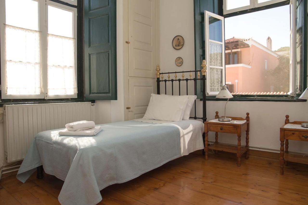 Вилла 1861 Mansion Spetses Экстерьер фото