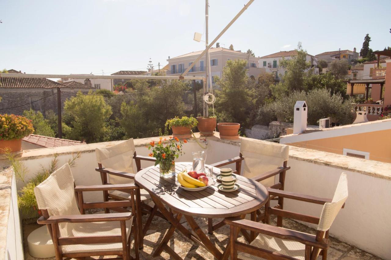 Вилла 1861 Mansion Spetses Экстерьер фото